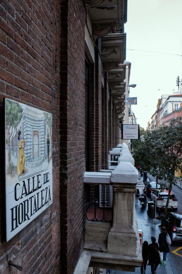 Casa Lemus Hotel Madrid Buitenkant foto