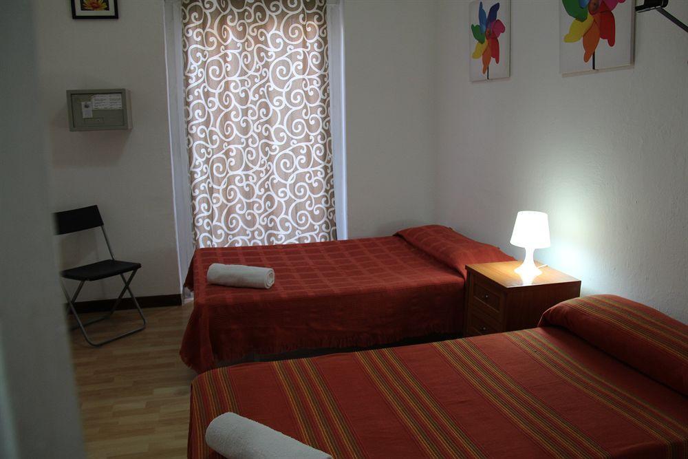 Casa Lemus Hotel Madrid Buitenkant foto